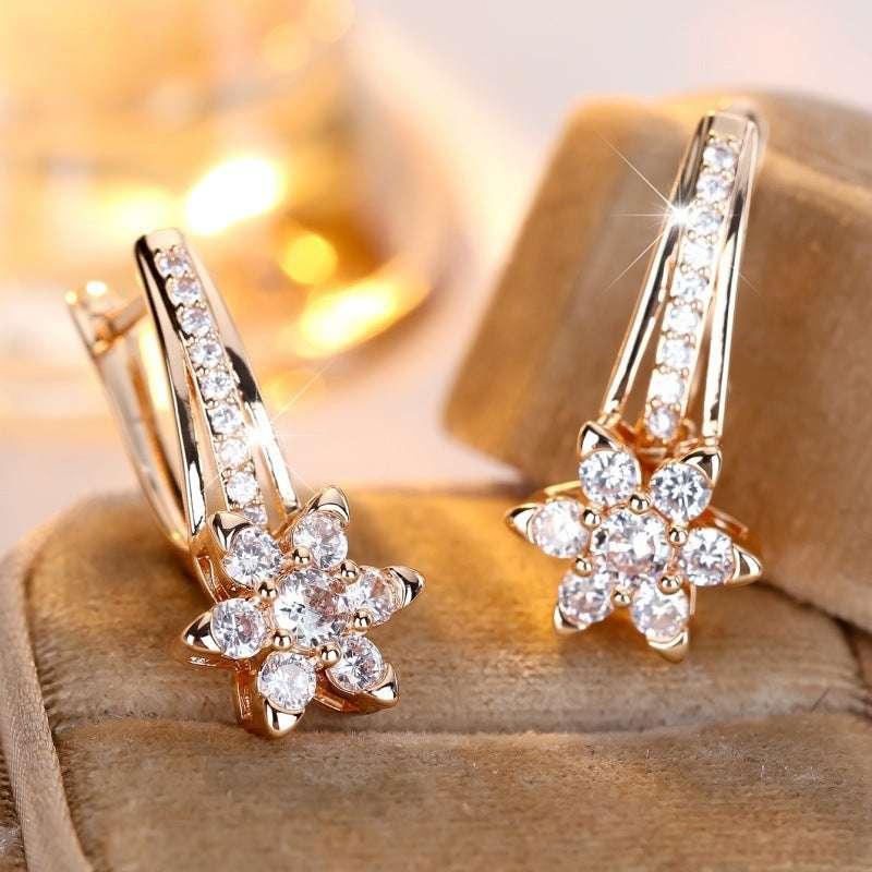 Round Zircon White Diamond Flower Full Diamond Ear Clip European And American Fashion High-grade Earrings - AURIEVAA