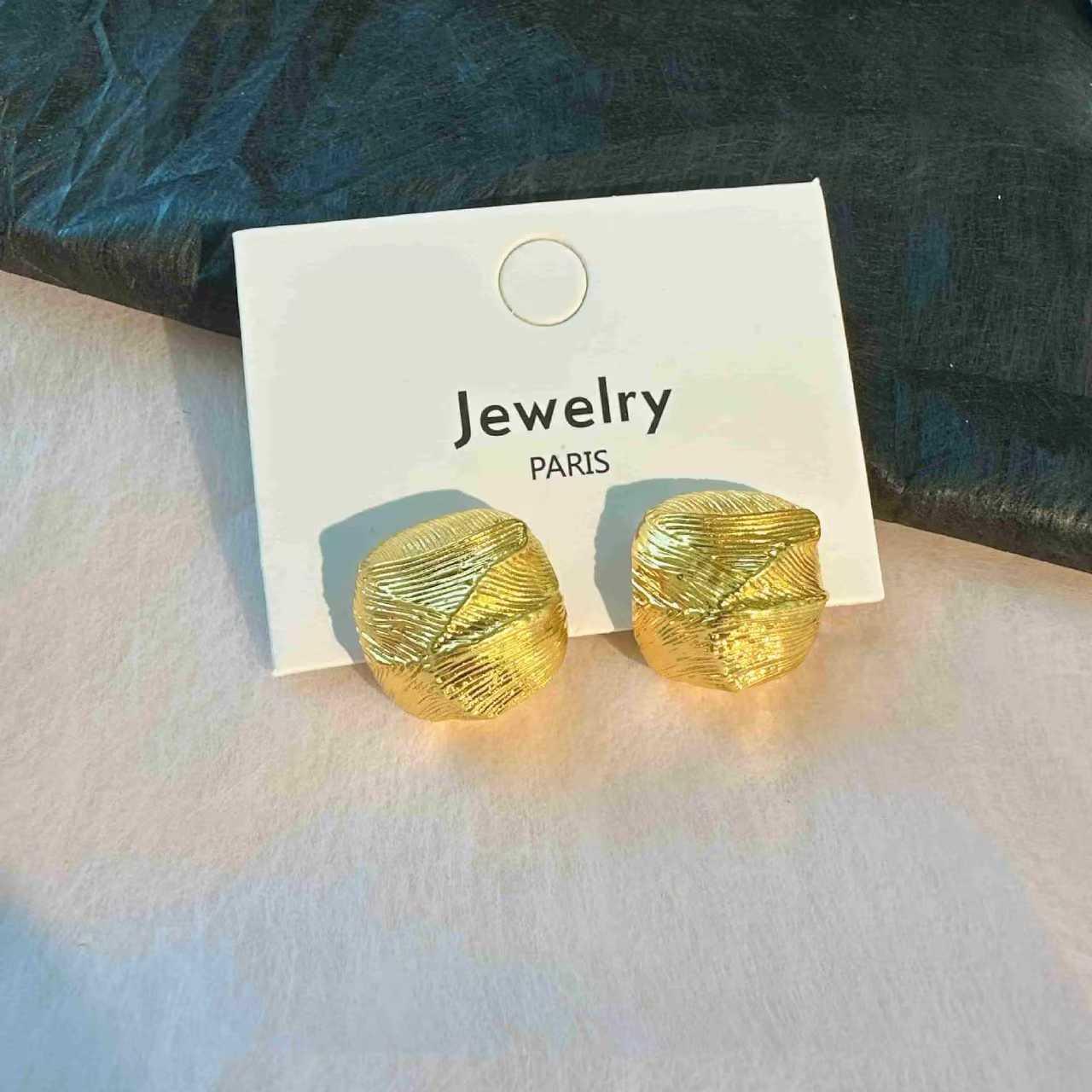 Minimalist Temperament Women's Ear Rings - AURIEVAA