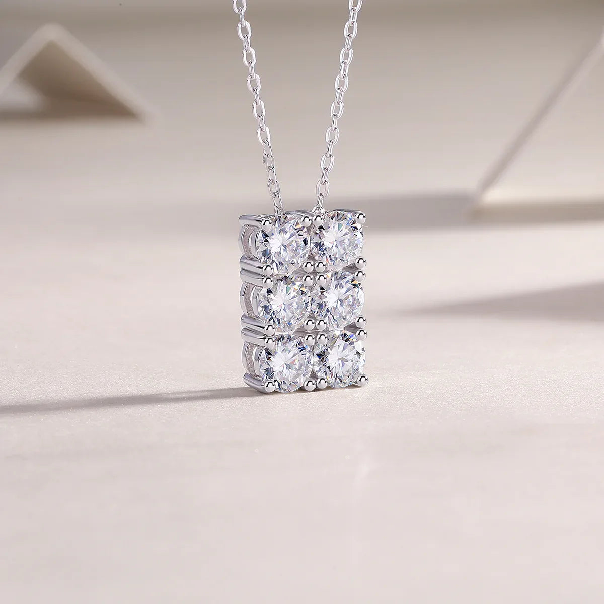 Grand Round -Luxurious Diamond Jewelry Piece With 0.5-carat And 0.3-carat Moissan Diamonds, S925 Sterling Silver And Platinum-plated Pendant - AURIEVAA