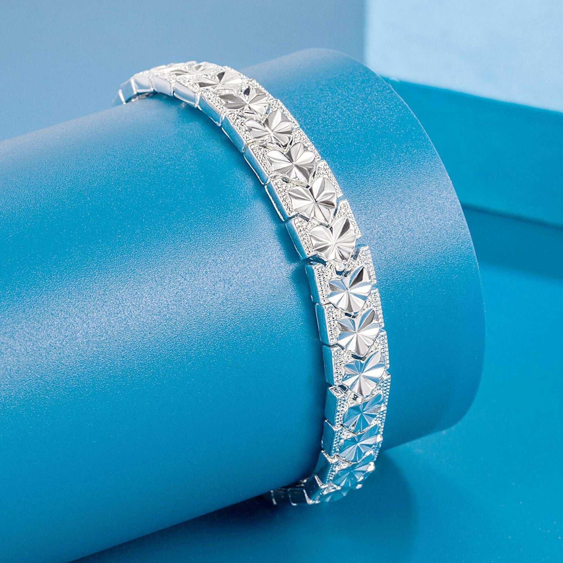 Internet-famous Peach Heart-shaped Buckle Exquisite Bracelet - AURIEVAA