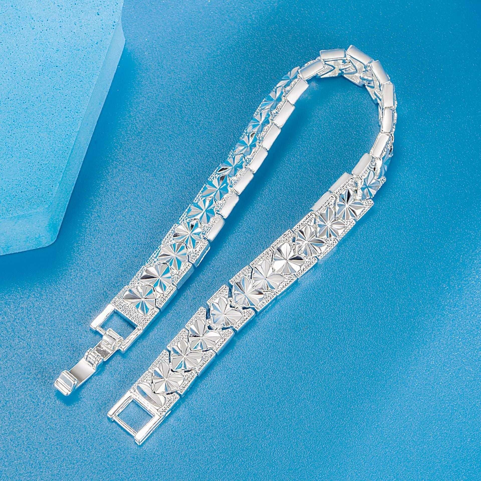 Internet-famous Peach Heart-shaped Buckle Exquisite Bracelet - AURIEVAA