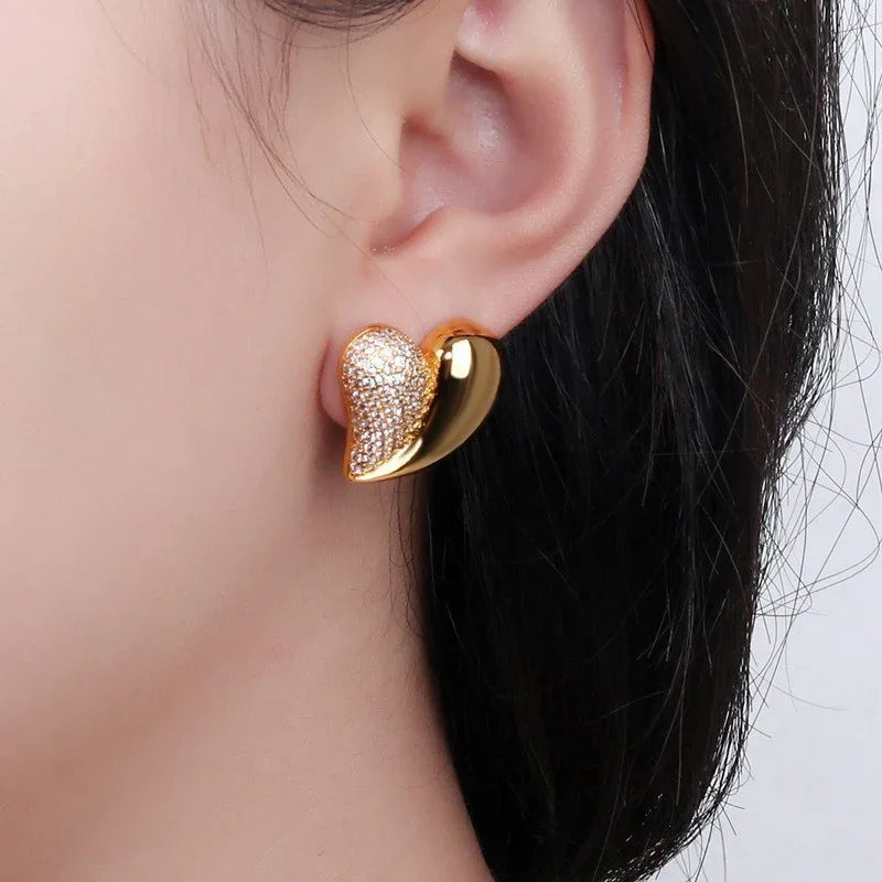 New Fashion Diamond Love Heart Stud Earrings Women's High Sense - AURIEVAA
