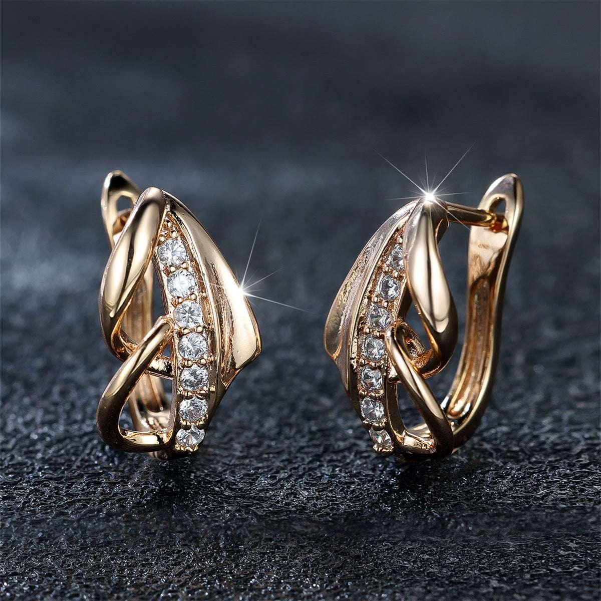 Round White Diamond Arrow Minimalist Niche Light Luxury Elegant Ear Clip - AURIEVAA