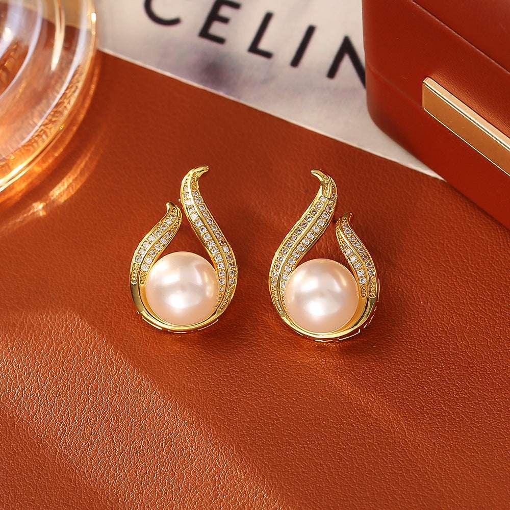 Glass Pearl Stud Earrings High-end Fashion Exquisite - AURIEVAA