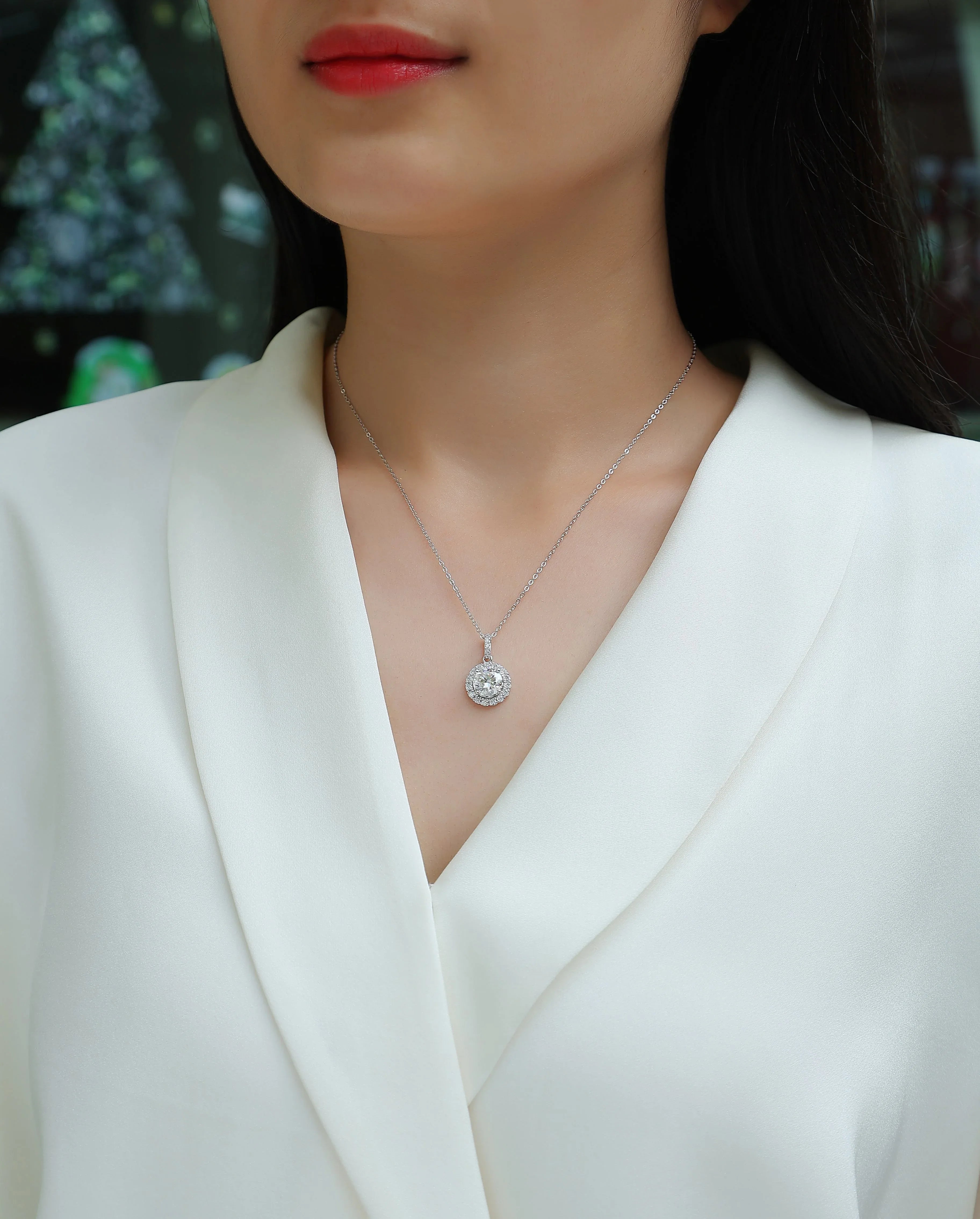 Dandelion - A Fashionable And Luxurious Diamond Jewelry Pendant Set With 2-carat Moissan Diamonds, S925 Sterling Silver And Platinum Plating - AURIEVAA