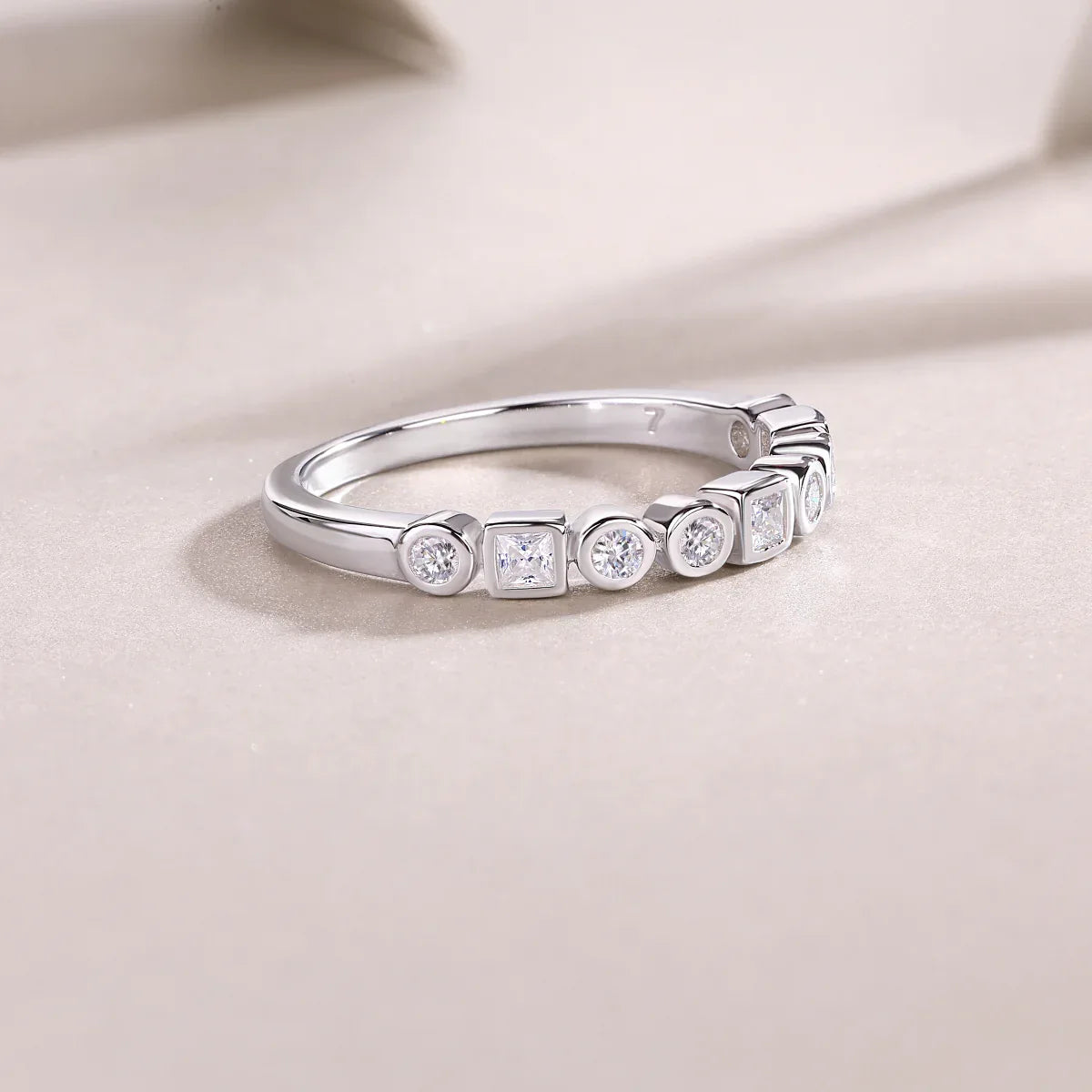 A Wedding Ring Set With Moissanite S925, Silver And Platinum-plated. - AURIEVAA