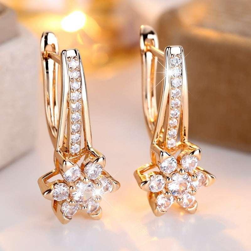Round Zircon White Diamond Flower Full Diamond Ear Clip European And American Fashion High-grade Earrings - AURIEVAA