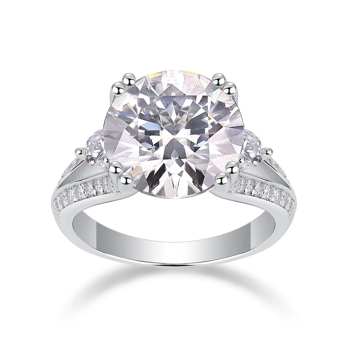 Elegant Radiance - A 5-carat Top-quality Moissanite S925 Silver Diamond Wedding Ring With Gold Plating. The Ring Can Be Inspected With A Diamond Pen - AURIEVAA