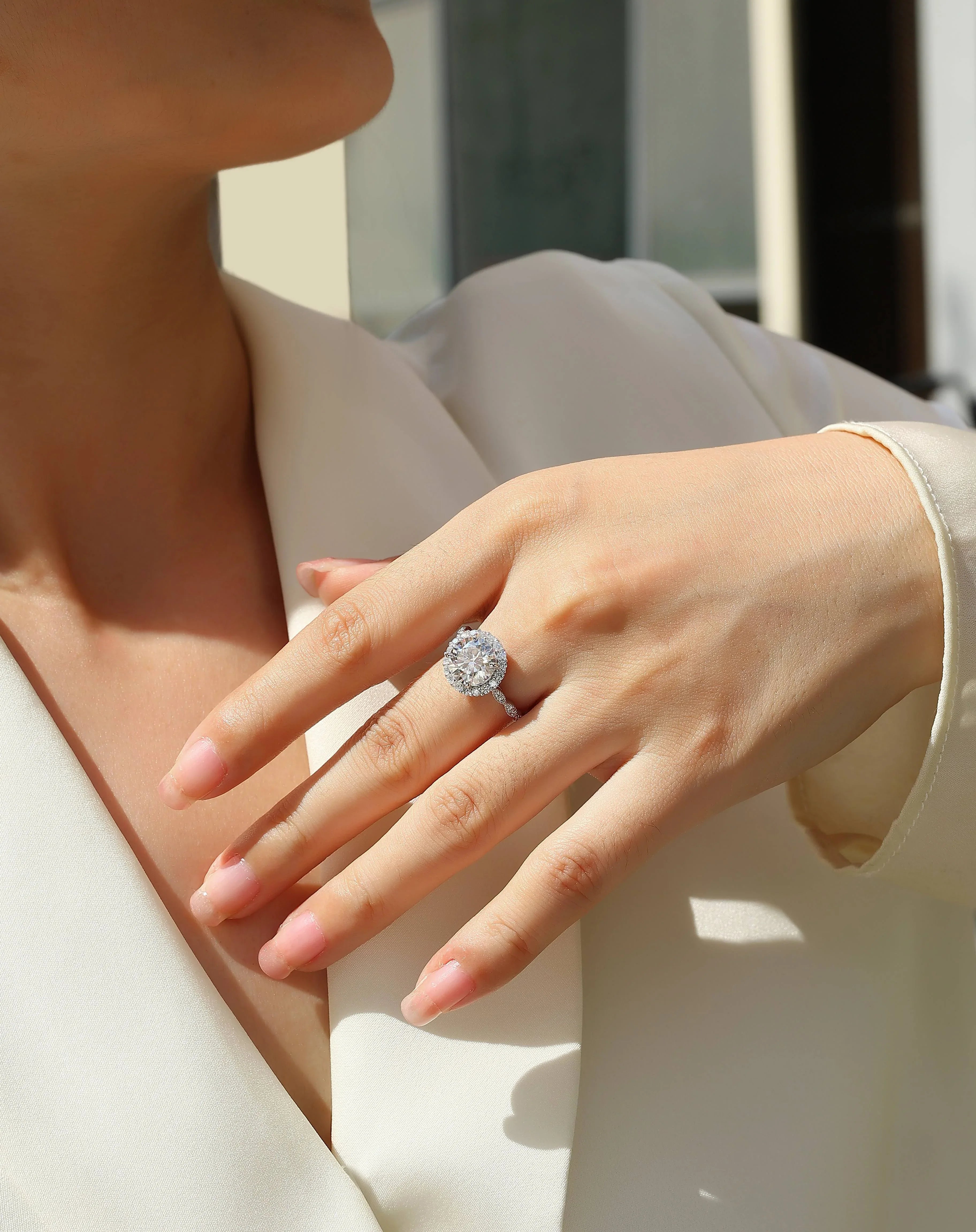 Starlight Shining - A Fashionable Jewelry Ring Set With 3-carat Moissanite S925 Sterling Silver And Platinum-plated Diamond - AURIEVAA