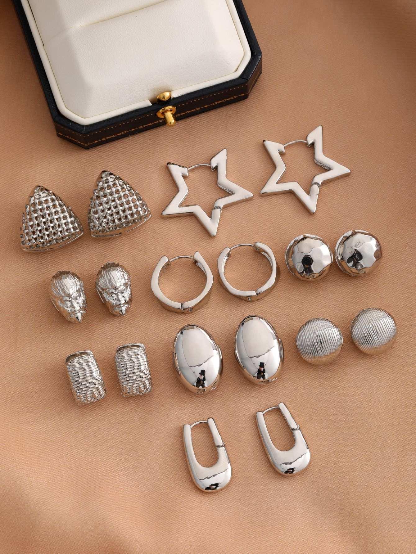 Fashion Grid Versatile Temperament Earrings - AURIEVAA