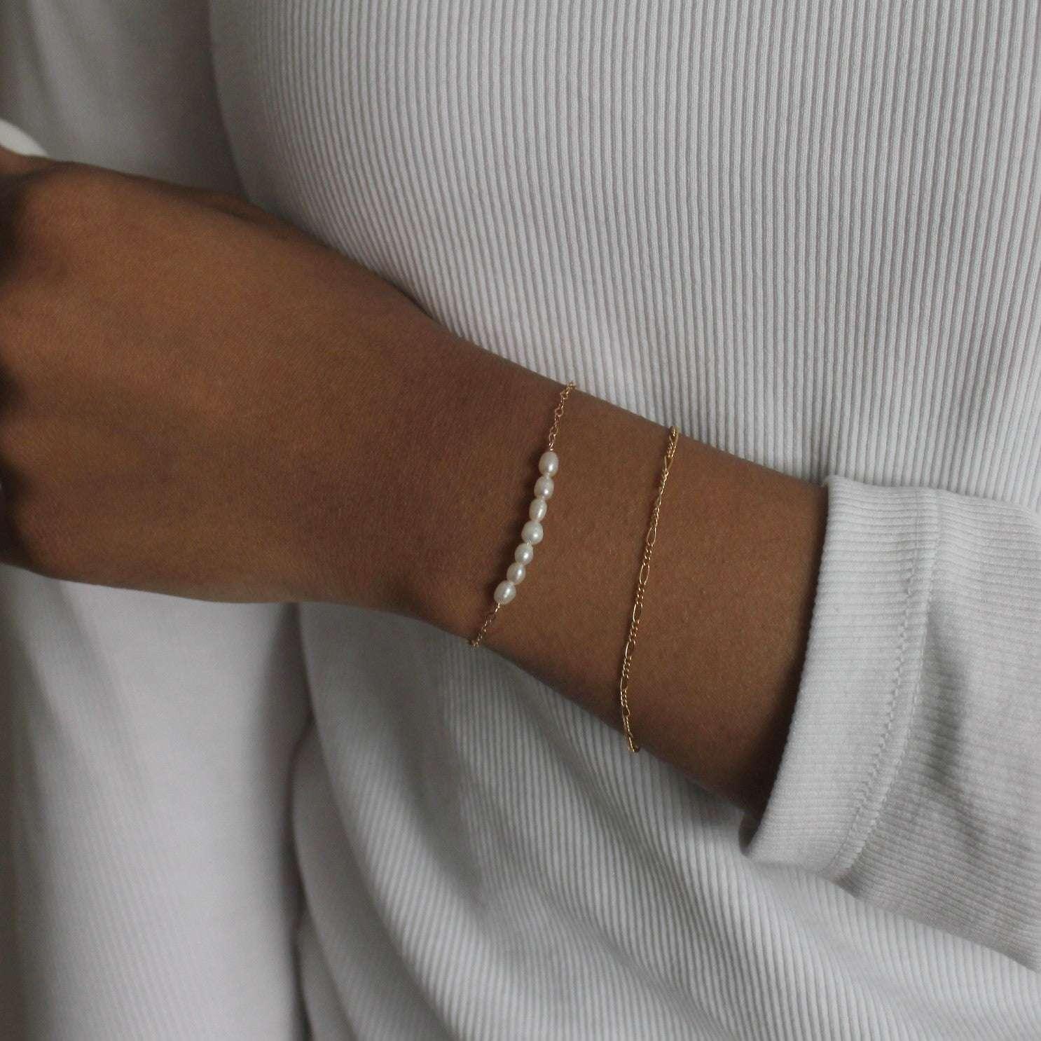 Pearl Bar Beaded Bracelet - AURIEVAA