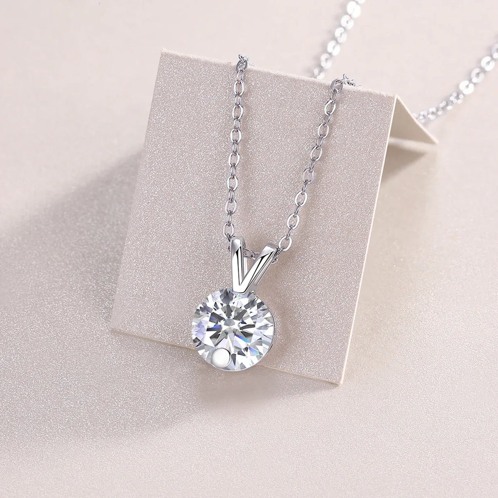 Diamond Sparkle V-chain Luxury Fashion Diamond Pendant Necklace Set With Mosan Diamond Silver Ornaments - AURIEVAA
