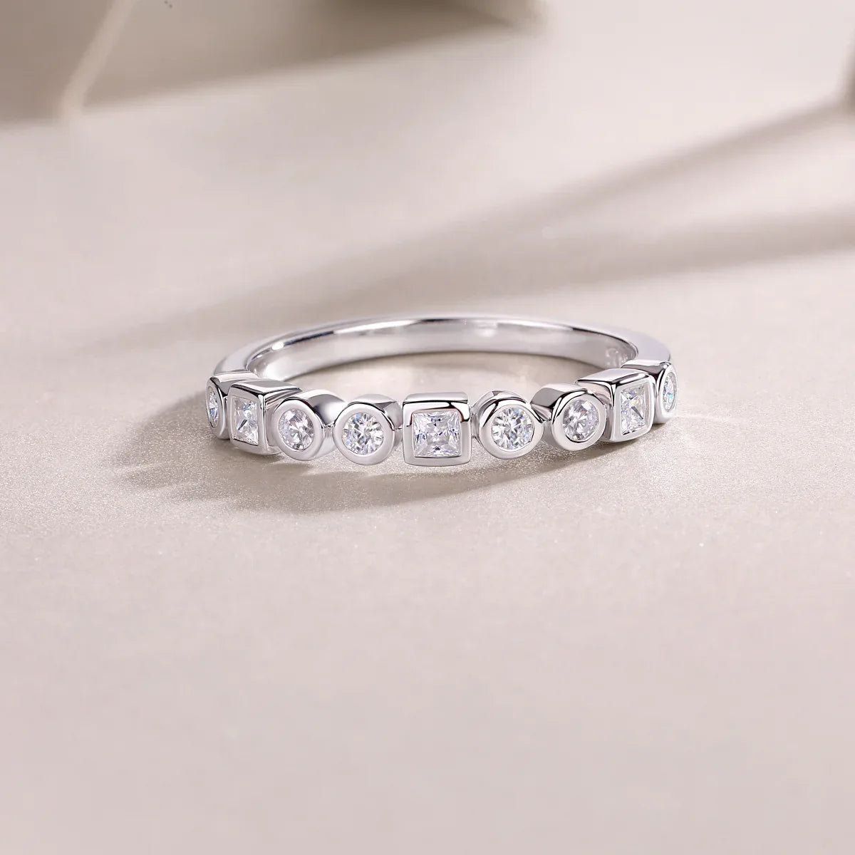 A Wedding Ring Set With Moissanite S925, Silver And Platinum-plated. - AURIEVAA