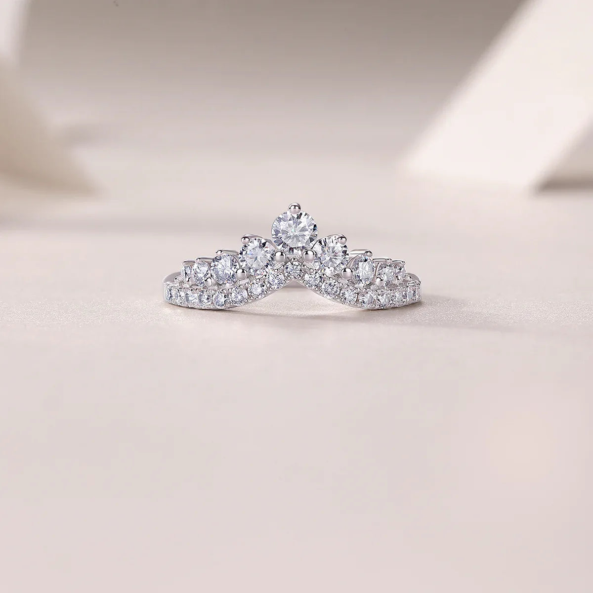 Victoria - A Wedding Ring Set With Top-quality Moissanite S925 Silver And Platinum-plated Diamond Can Be Inspected With A Diamond Pen - AURIEVAA
