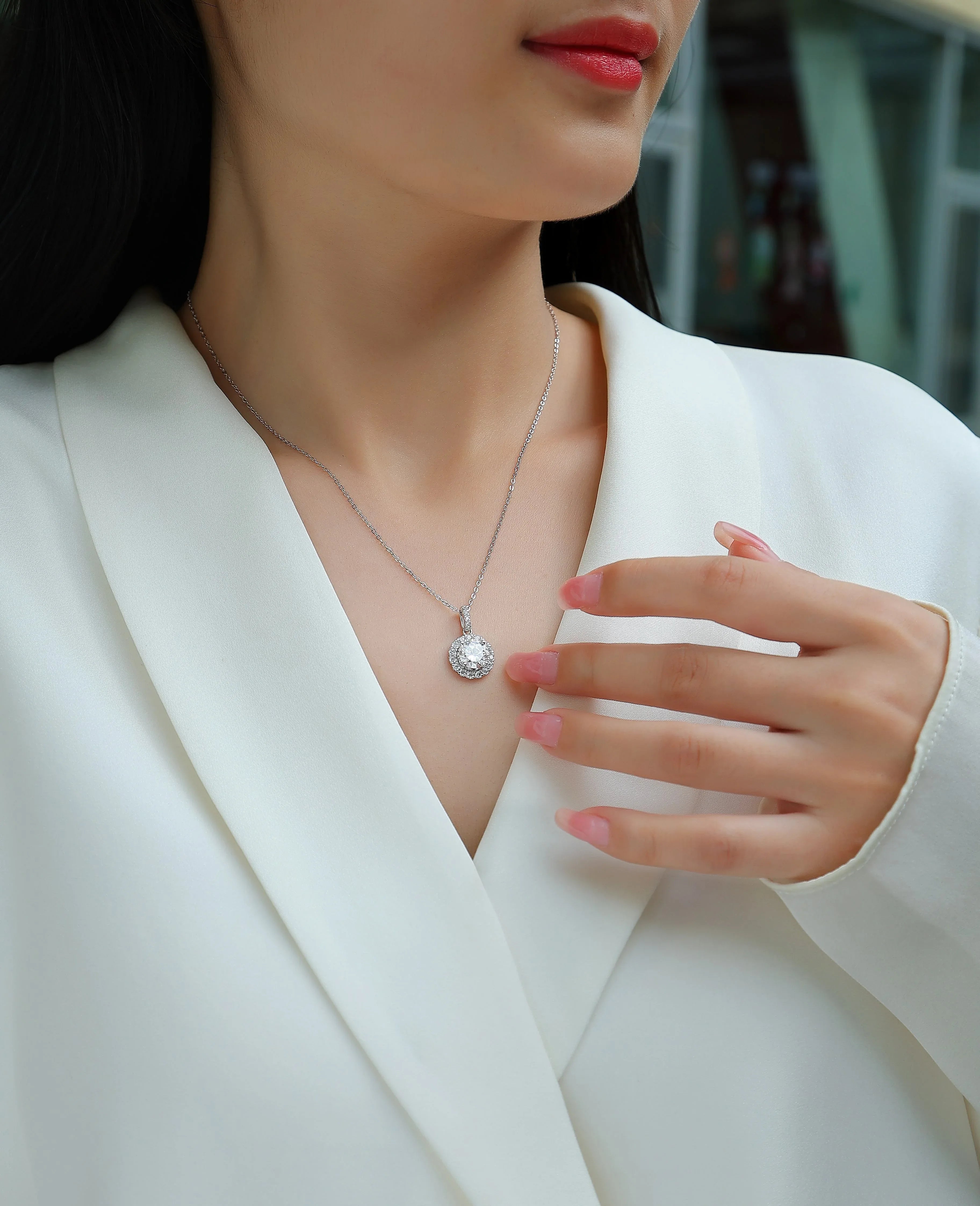 Dandelion - A Fashionable And Luxurious Diamond Jewelry Pendant Set With 2-carat Moissan Diamonds, S925 Sterling Silver And Platinum Plating - AURIEVAA