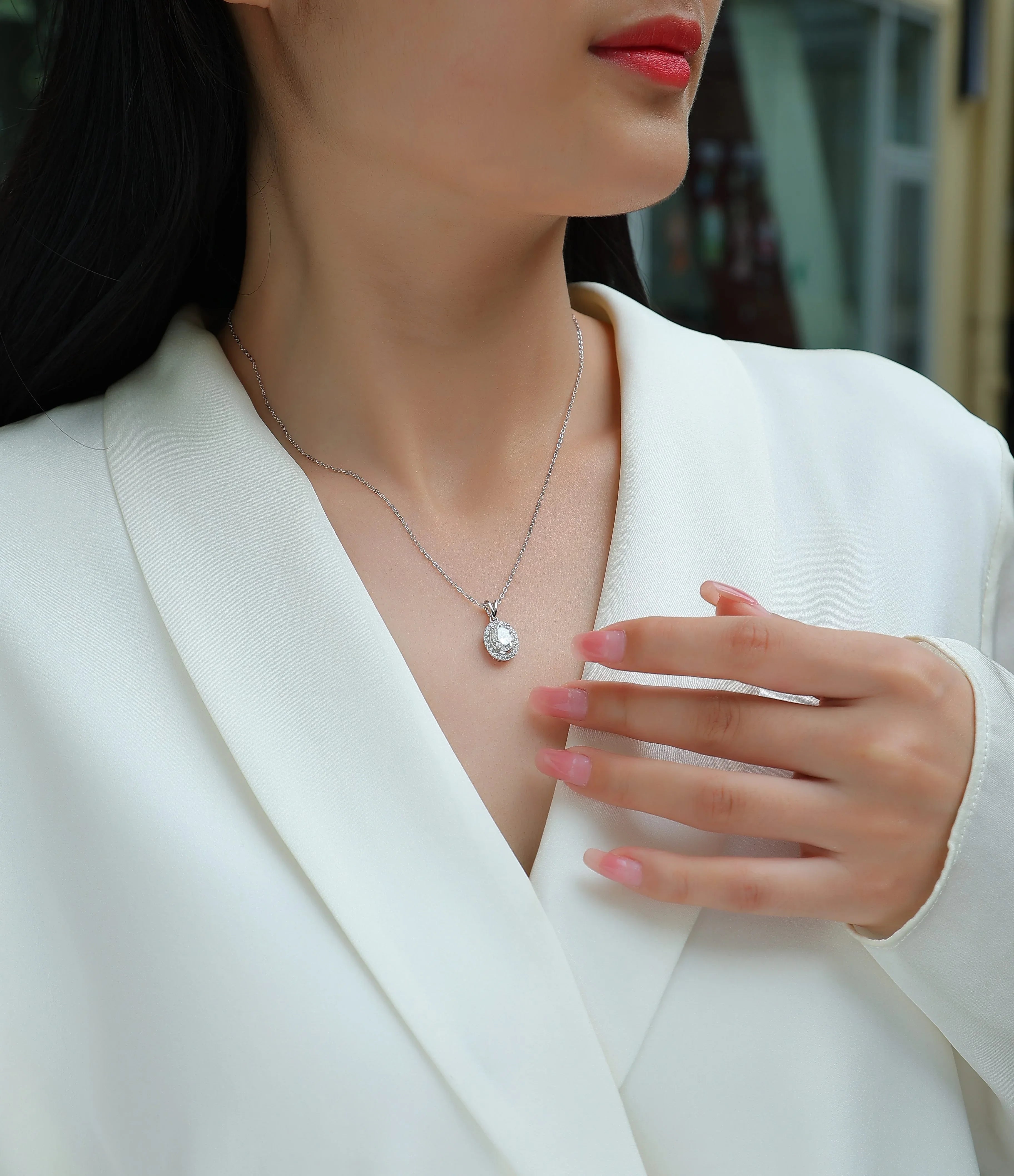 Infinite - A Fashionable And Luxurious Diamond Jewelry Pendant Set With Moissanite S925 Sterling Silver And Platinum Plating - AURIEVAA