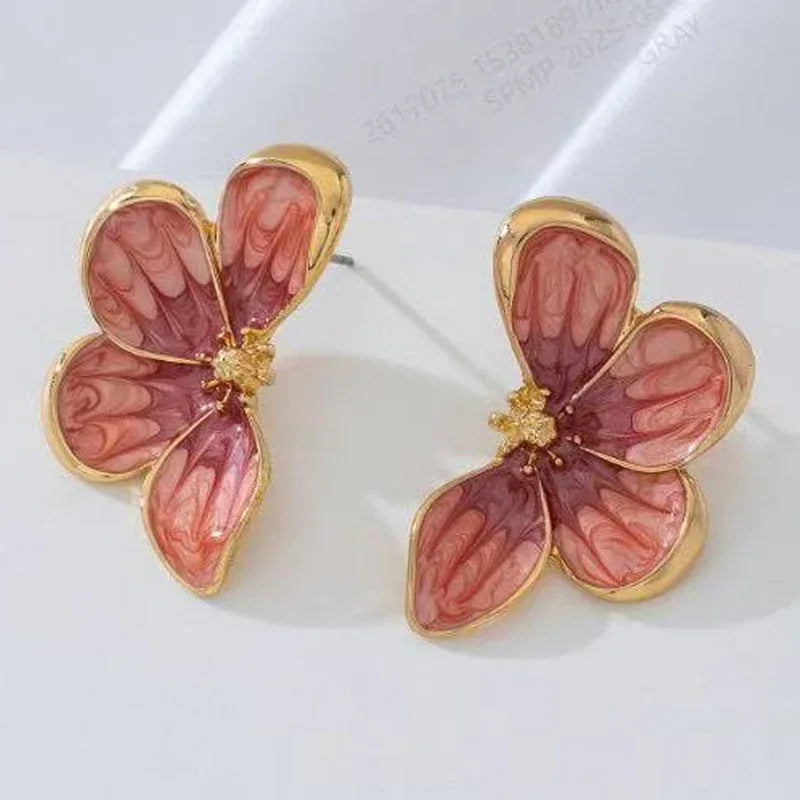 Exquisite Three-dimensional Flower Earrings Fashionable And Luxurious - AURIEVAA